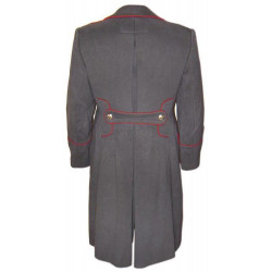 L`urss / l`armée russe fait étalage du long grand manteau d`hiver général L`urss / l`armée russe fait étalage du long grand manteau d`hiver général