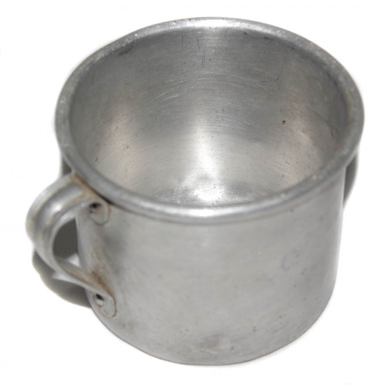 Tasse en aluminium de soldat soviétique d'origine de WWII