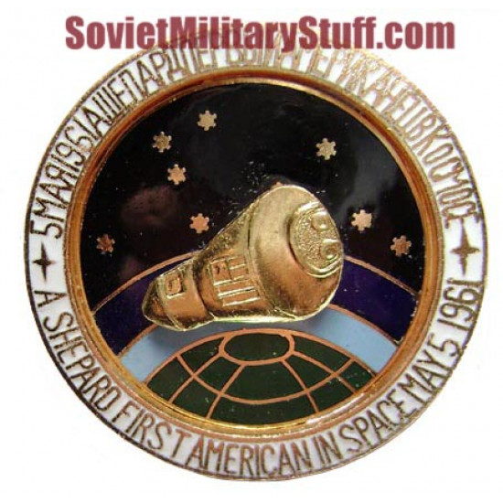 Badge spatial soviétique a.shepard premier américain dans l`espace