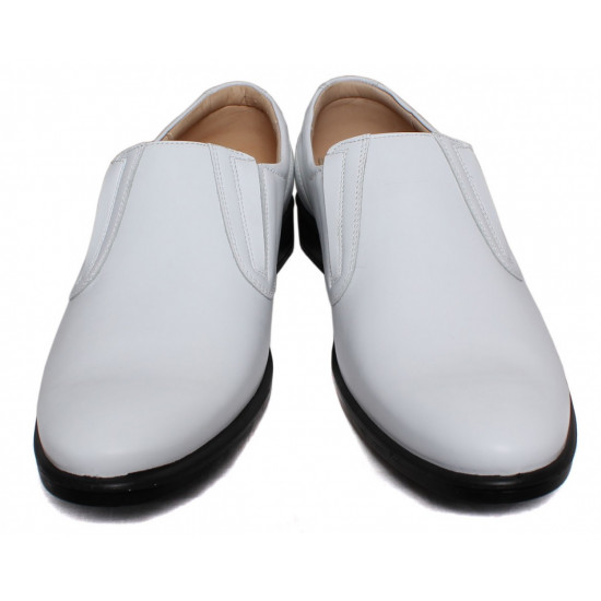 Cuir blanc défilé chaussures de Moscou