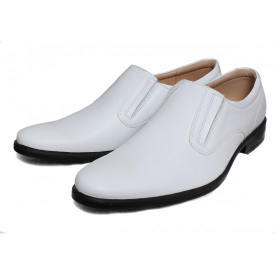 Cuir blanc défilé chaussures de Moscou