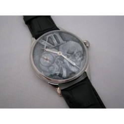 Montre gothique russe avec crânes mécanique Molniya avec mécanisme transparent au dos Montre gothique russe avec crânes mécanique Molniya avec mécanisme transparent au dos
