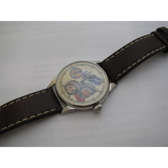 Montre-bracelet russe MOLNIJA Gagarin & Tereshkova avec dos transparent