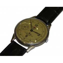 Mécanique Rare montre-bracelet soviétique "MOLNIJA / Molnia" Naval Aviation Mécanique Rare montre-bracelet soviétique "MOLNIJA / Molnia" Naval Aviation