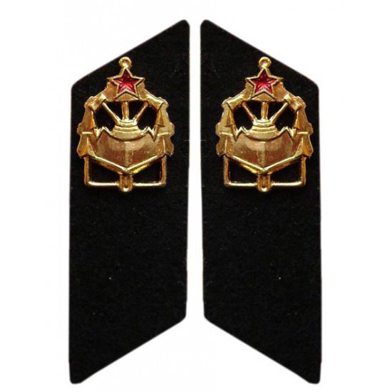 Militaires soviétiques / étiquettes de col de troupes d`ingénieur militaires russes