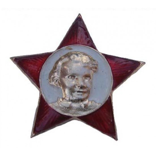 Badge de pionnier d`octobre soviétique avec jeune vladimir lenin