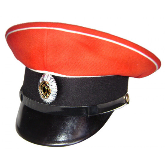 一般的なkornilov連隊の白い警備員バイザー帽子