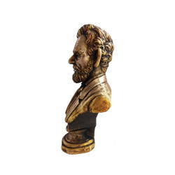Bronze bust of the 16th president of the United States Abraham Lincoln Bronze bust of the 16th president of the United States Abraham Lincoln