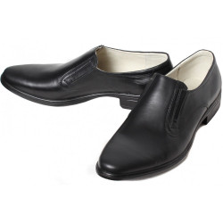 Klassische schwarze moderne Militärlederstiefel der russischen Offiziere Klassische schwarze moderne Militärlederstiefel der russischen Offiziere