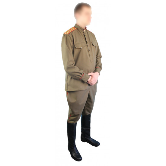 Militäruniform der russischen Offiziersinfanterie der UdSSR