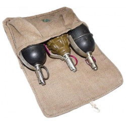 Soviet soldier carry bag for 3 x f-1 limonka grenades Soviet soldier carry bag for 3 x f-1 limonka grenades