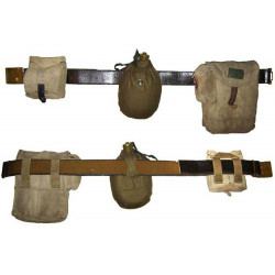 Soviet Union soldier kit: belt + flask + 2 carry bags Soviet Union soldier kit: belt + flask + 2 carry bags