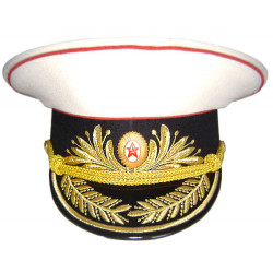 Soviétique / l`artillerie russe et le réservoir forcent le chapeau de visière de généraux m88 Soviétique / l`artillerie russe et le réservoir forcent le chapeau de visière de généraux m88