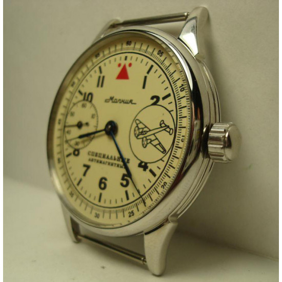 Special antimagnetic Soviet mechanical wrist watch molnija 