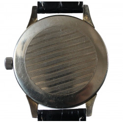 Montre-bracelet mécanique des hommes militaires soviétiques MOLNIJA "TANK T-34" Montre-bracelet mécanique des hommes militaires soviétiques MOLNIJA "TANK T-34"