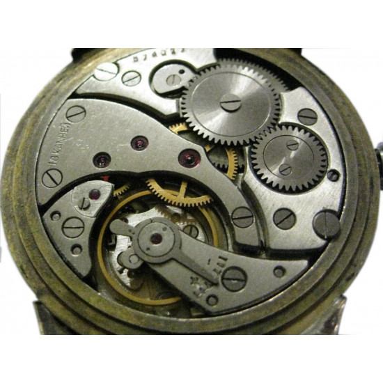 USSR Soviet Mechanical wristwatch "MOLNIJA / Molnia" Olympics 80s (Lightning) USSR Soviet Mechanical wristwatch "MOLNIJA / Molnia" Olympics 80s (Lightning)